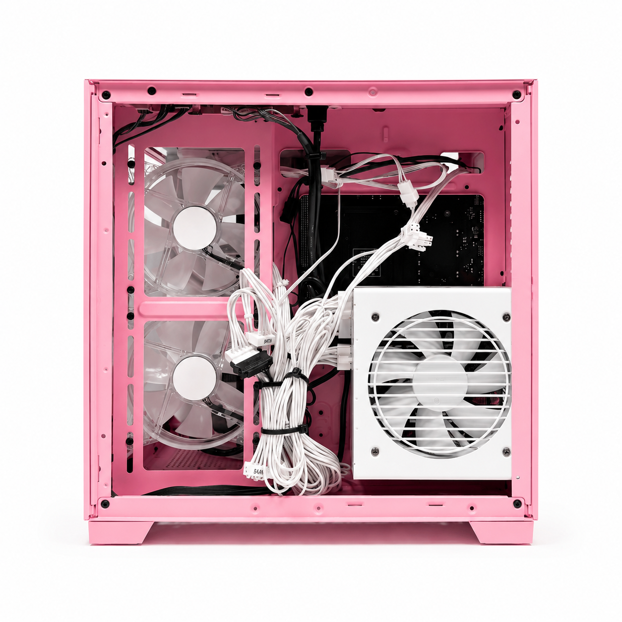 Clean cable management inside the case